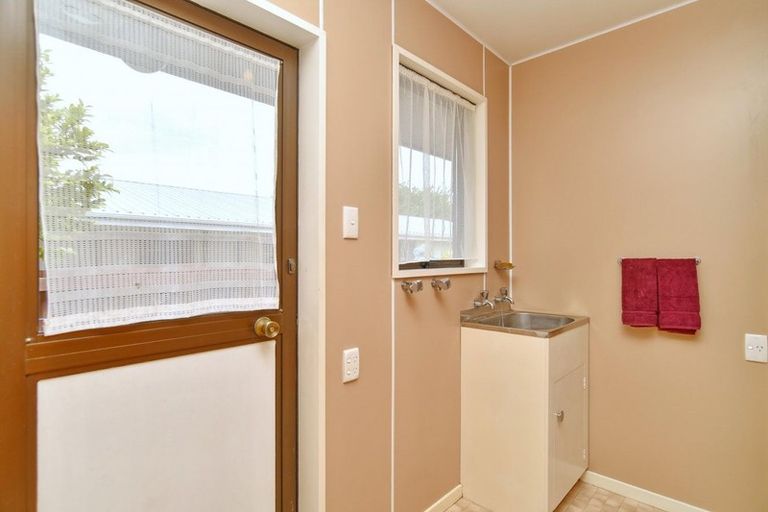 Photo of property in 15 Regent Avenue, Rangiora, 7400