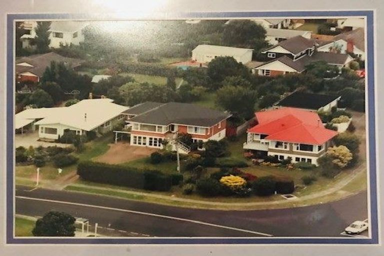 Photo of property in 314 East Coast Road, Forrest Hill, Auckland, 0620