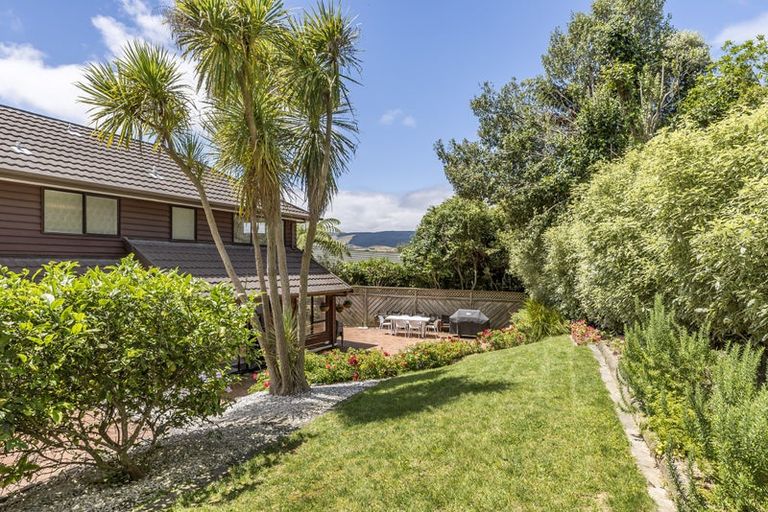 Photo of property in 23 Duval Grove, Tawa, Wellington, 5028