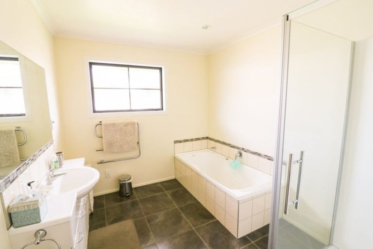 Photo of property in 21 Ruahine Street, Dannevirke, 4930