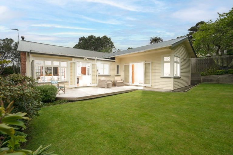Photo of property in 80 Beauchamp Street, Karori, Wellington, 6012