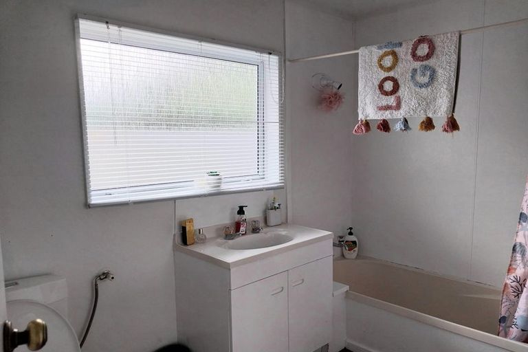 Photo of property in 3/411a Gloucester Street, Taradale, Napier, 4112