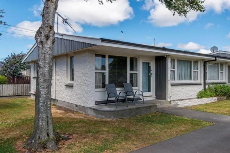 Photo of property in 2/60 Avalon Street, Richmond, Christchurch, 8013