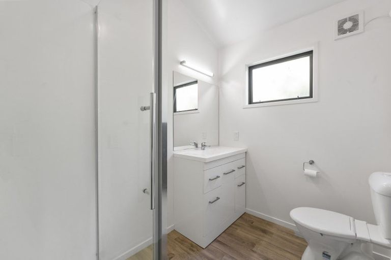 Photo of property in 2/11 Kereru Street, Two Mile Bay, Taupo, 3330