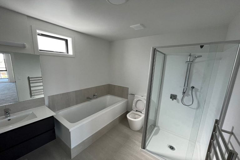 Photo of property in 4/130 Stancombe Road, Flat Bush, Auckland, 2016