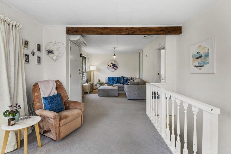 Photo of property in 27a Penryn Drive, Camborne, Porirua, 5026