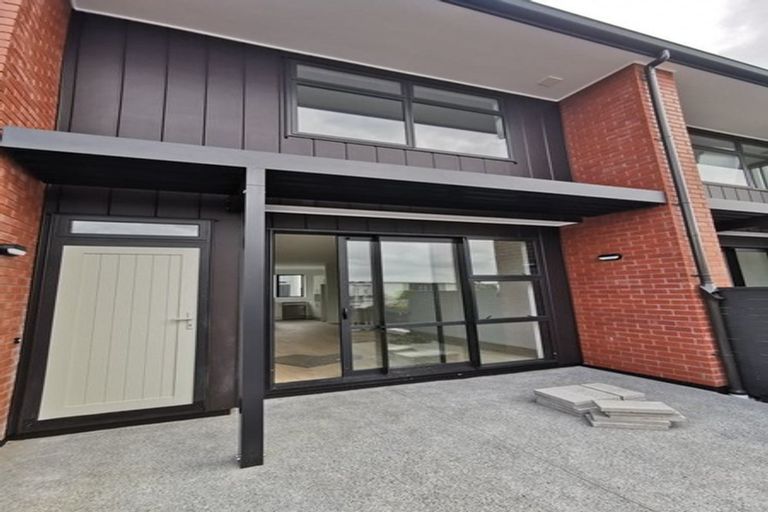 Photo of property in 46 Walter Merton Road, Hobsonville, Auckland, 0616