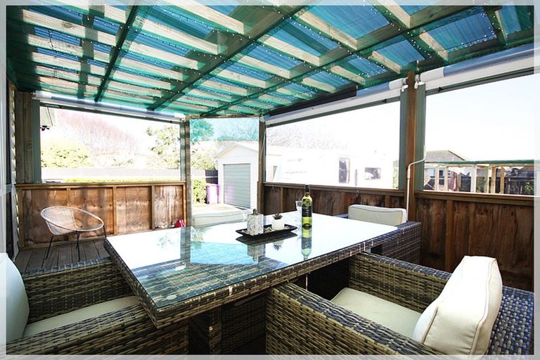 Photo of property in 9 Easton Street, Foxton, 4814