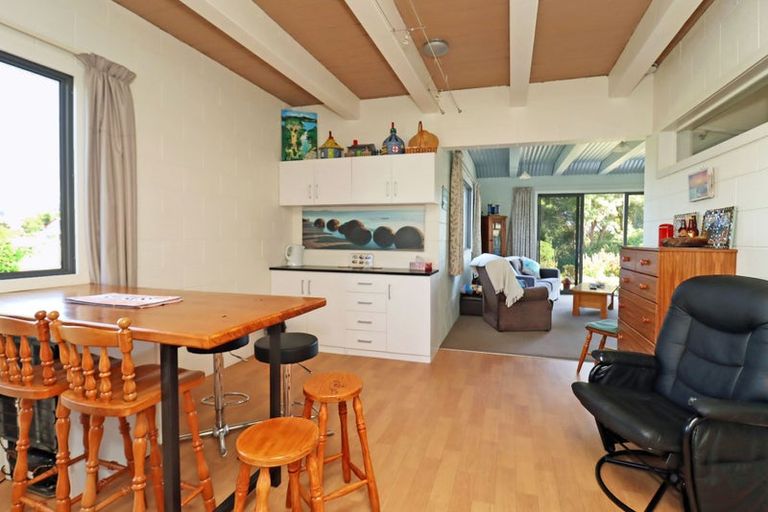 Photo of property in 11 Oakham Street, Hampden, 9410