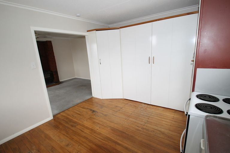Photo of property in 37 Gilkison Street, Halfway Bush, Dunedin, 9010