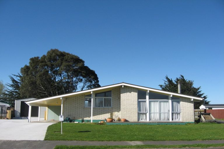 Photo of property in 27 Taumaihi Street, Bulls, 4818