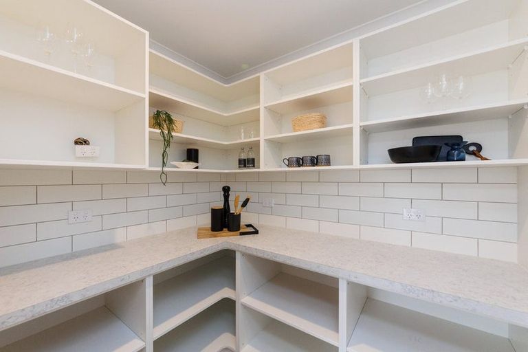 Photo of property in 210a Tremaine Avenue, Highbury, Palmerston North, 4412