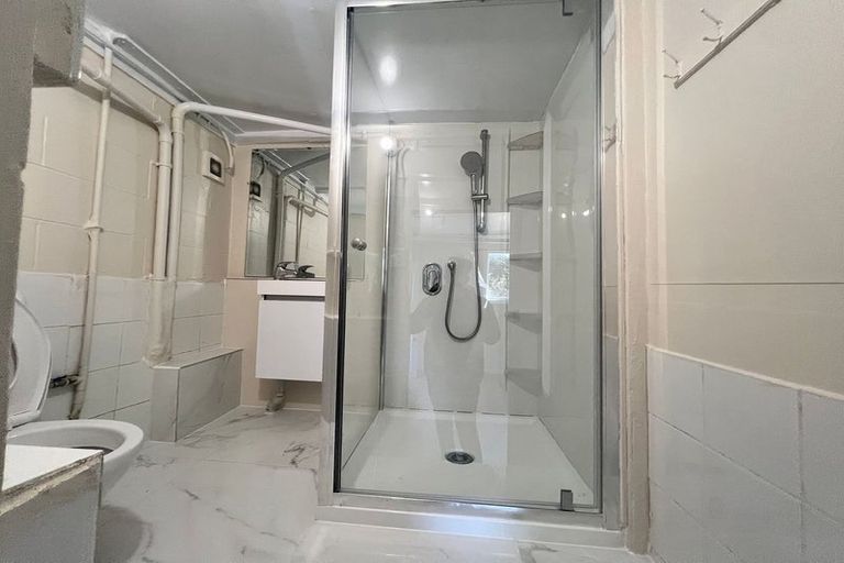 Photo of property in 38 Lanigan Street, Birkdale, Auckland, 0626