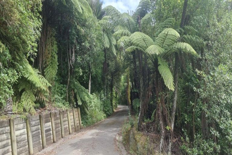 Photo of property in 102 Kuku East Road, Kuku, Levin, 5570