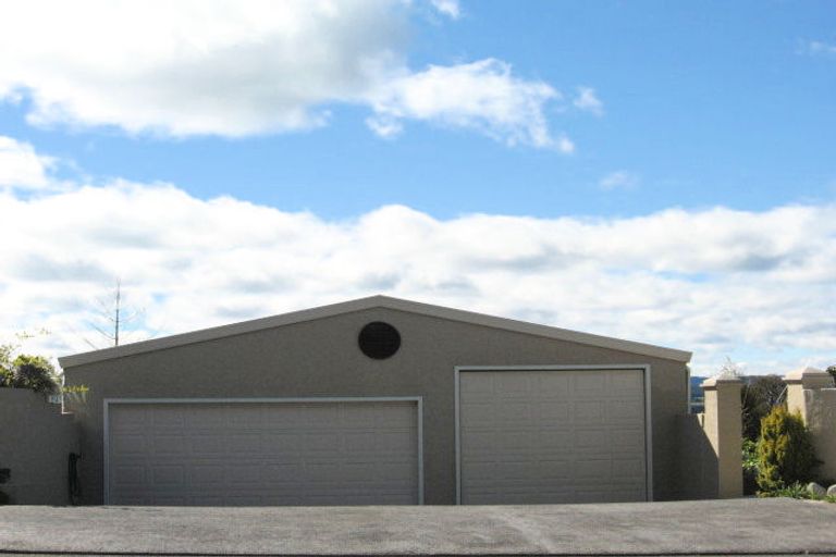 Photo of property in 109 Wakeman Road, Acacia Bay, Taupo, 3330