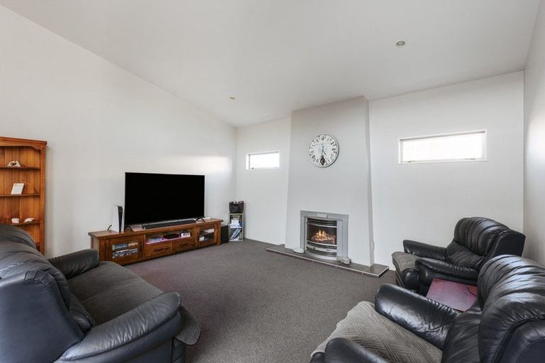 Photo of property in 27 Bermuda Drive, Papamoa Beach, Papamoa, 3118
