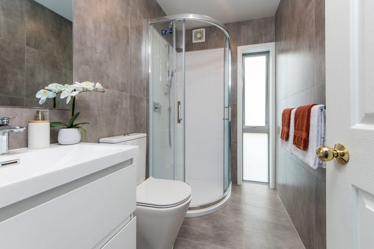 Photo of property in 29 Ian Marwick Place, Birkenhead, Auckland, 0626