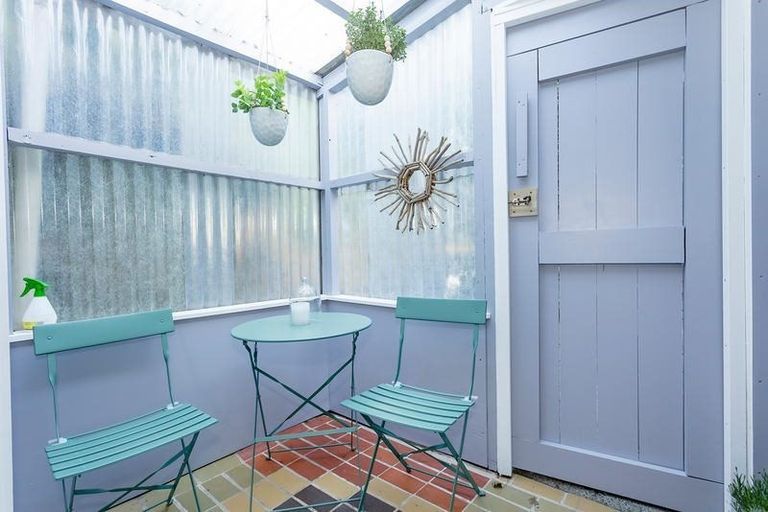 Photo of property in 155 Ravensbourne Road, Ravensbourne, Dunedin, 9022