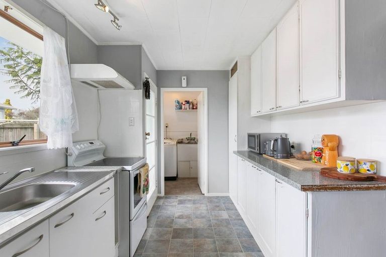 Photo of property in 2/1 Carter Place, Manurewa, Auckland, 2102