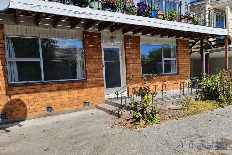 Photo of property in 2/7 Division Street, Riccarton, Christchurch, 8041