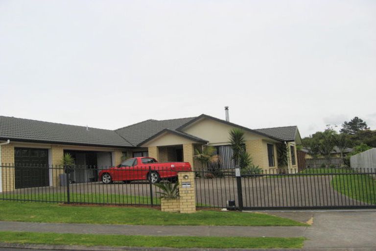 Photo of property in 28 Solan Drive, Waimauku, 0812