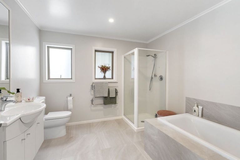 Photo of property in 6 Norglen Lane, Riverhead, 0820