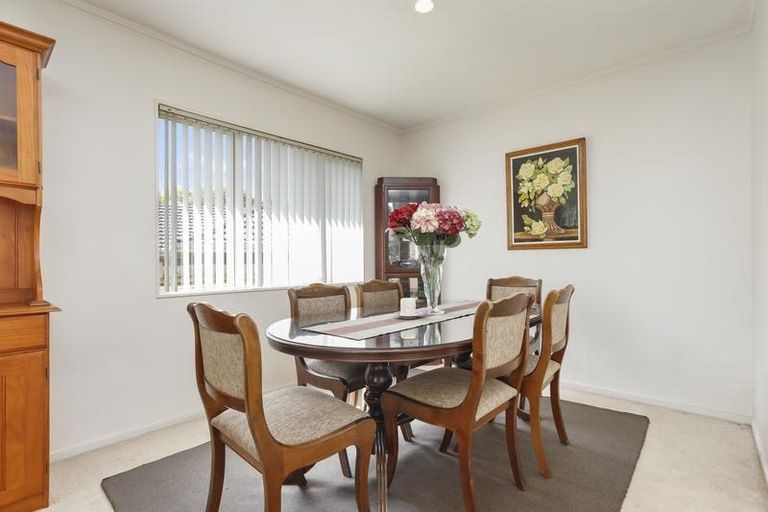 Photo of property in 127d Parrs Cross Road, Glen Eden, Auckland, 0612