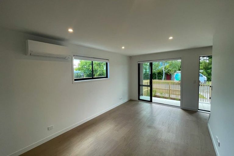 Photo of property in 4/5 Brandon Road, Glen Eden, Auckland, 0602