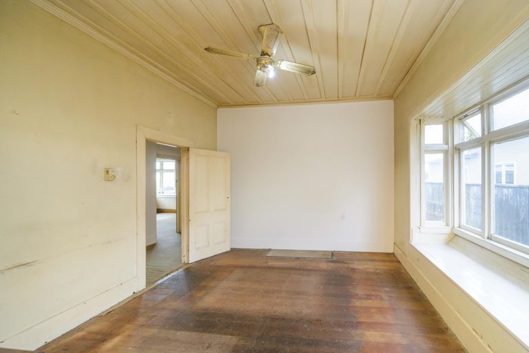 Photo of property in 11 Rosalie Terrace, Kelvin Grove, Palmerston North, 4414