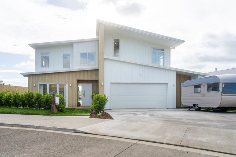 Photo of property in 5 Tunarau Street, Raglan, 3225
