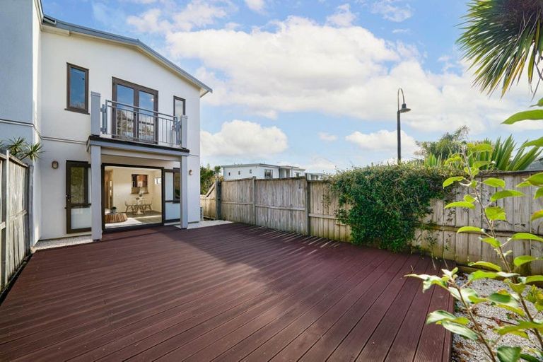 Photo of property in The Grange, 1/92 Bush Road, Albany, Auckland, 0632