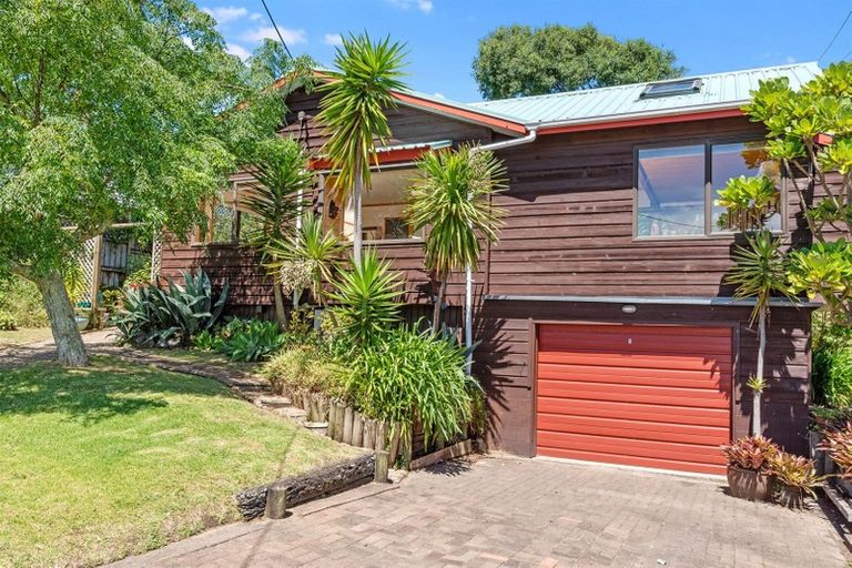 Photo of property in 37 Kawerau Avenue, Devonport, Auckland, 0624