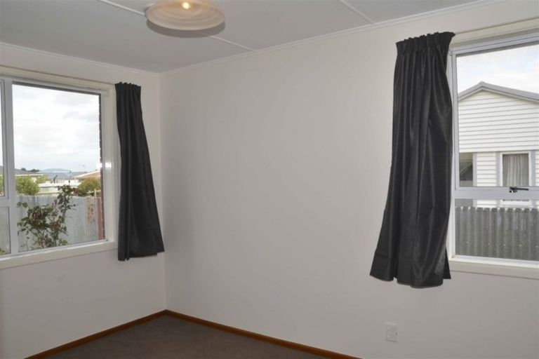 Photo of property in 4 Manapouri Street, Strathern, Invercargill, 9812