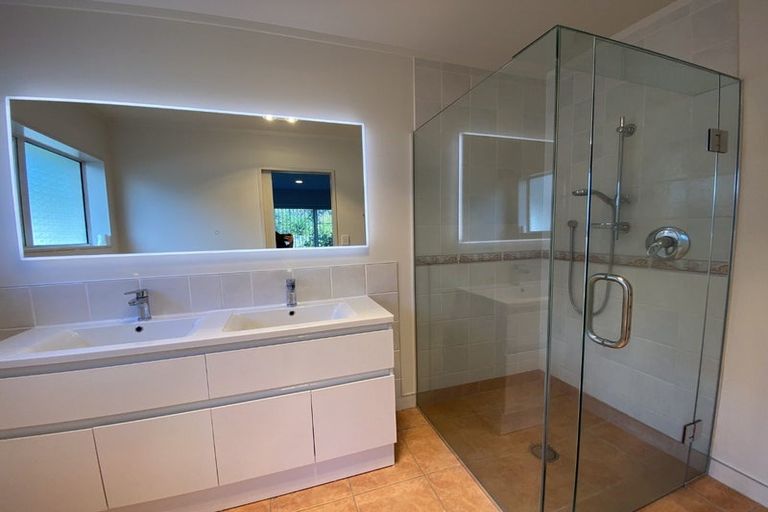 Photo of property in 18 Waru Nui Court, Orewa, 0931