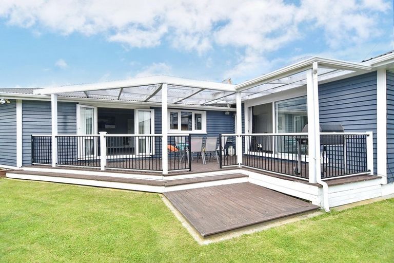 Photo of property in 19 Buckleys Road, Rangiora, 7400