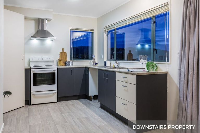 Photo of property in 27 Herewini Street, Titahi Bay, Porirua, 5022