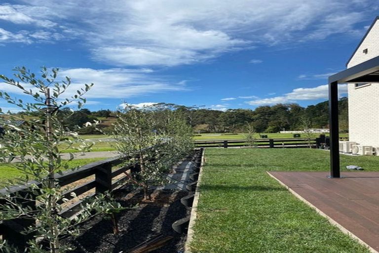 Photo of property in 5 Hirere Road, Whitford, 2571