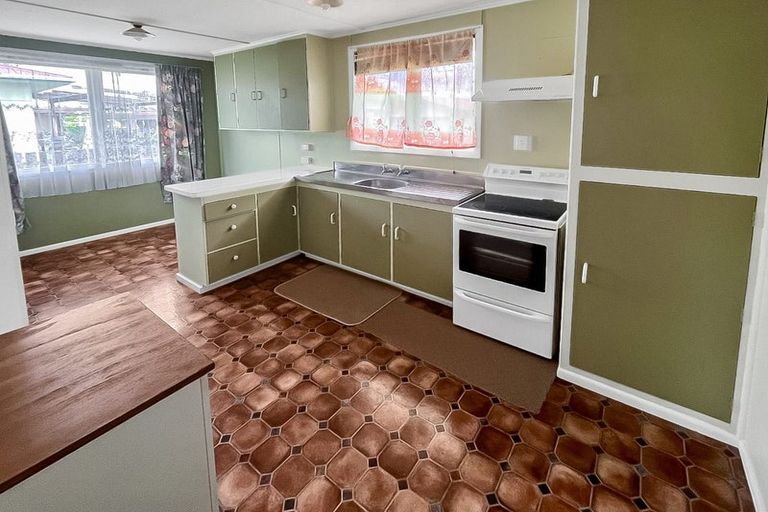 Photo of property in 2 Pateke Place, Tokoroa, 3420