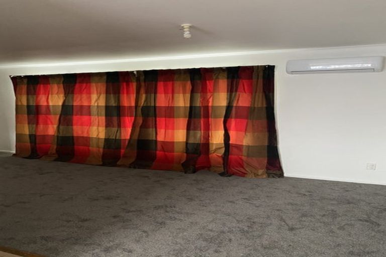 Photo of property in 95ab Kokiri Crescent, Waitangirua, Porirua, 5024