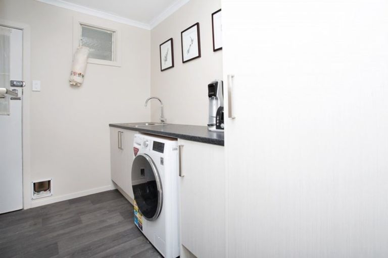 Photo of property in 15 Rakiura Parade, Otatara, Invercargill, 9879