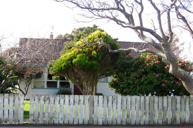 Photo of property in 11 Cardiff Street, Awapuni, Palmerston North, 4412