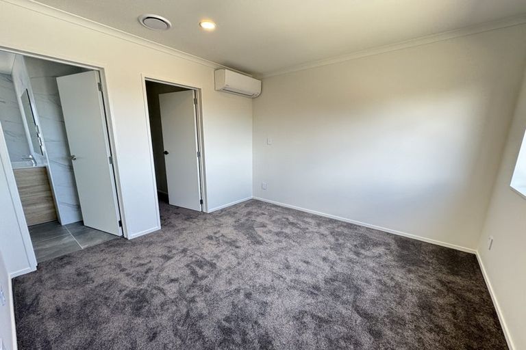 Photo of property in 22c Toru Street, Te Atatu Peninsula, Auckland, 0610