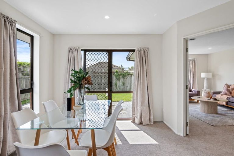 Photo of property in 2 Saskia Lane, Somerfield, Christchurch, 8024