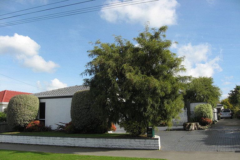 Photo of property in 2/37 Hounslow Street, Ilam, Christchurch, 8041