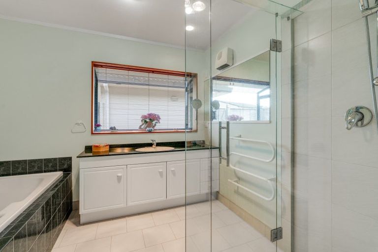 Photo of property in 109 Everitt Crescent, Whangamata, 3620