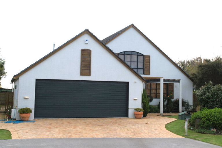 Photo of property in 16 Uldale Place, Northpark, Auckland, 2013