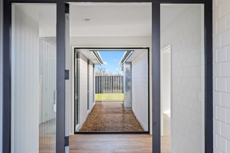 Photo of property in 163 Townsend Road, Rangiora, 7400