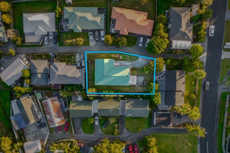 Photo of property in 16g Roick Parade, Glen Eden, Auckland, 0602