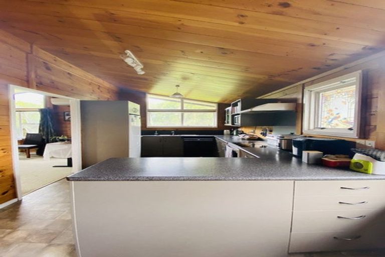 Photo of property in 72-74 Dublin Street, Martinborough, 5711