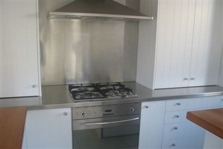 Photo of property in 3/252 Hurstmere Road, Takapuna, Auckland, 0622